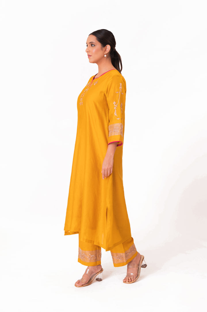 Tissue Patched Dupatta Dual Color Kurta Set