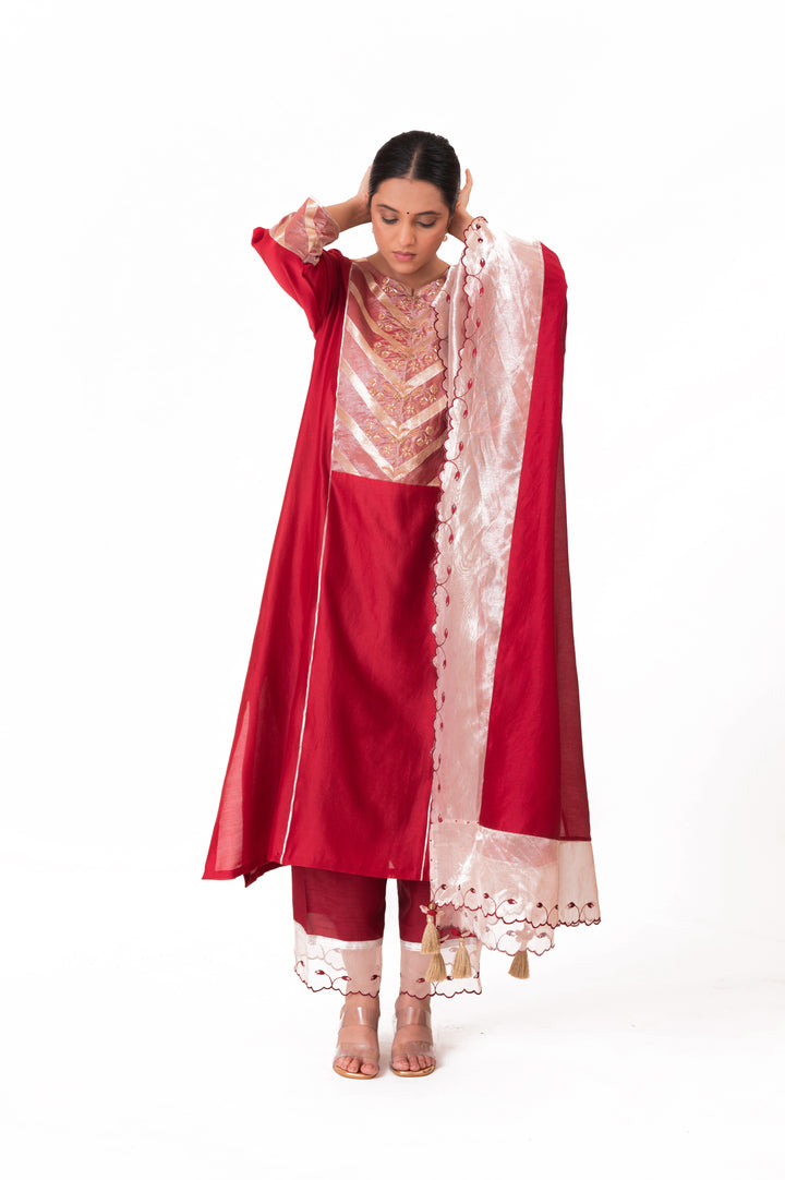 Banarasi Tissue Yoke Kurta Set