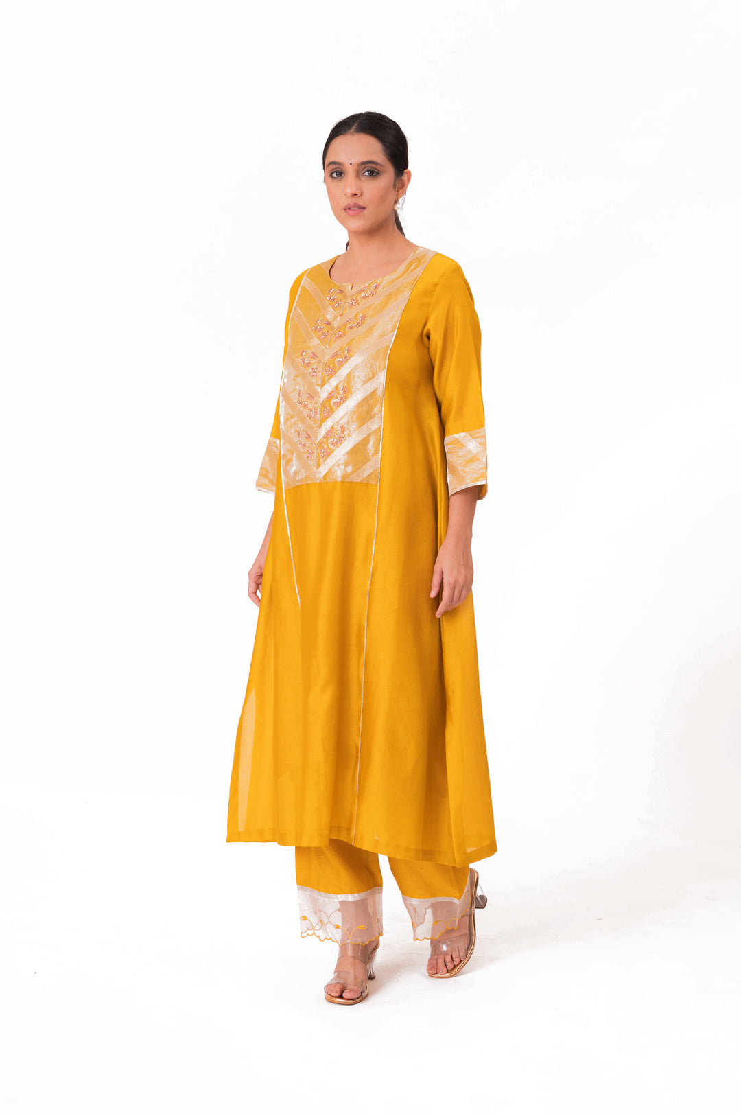 Banarasi Tissue Yoke Kurta Set