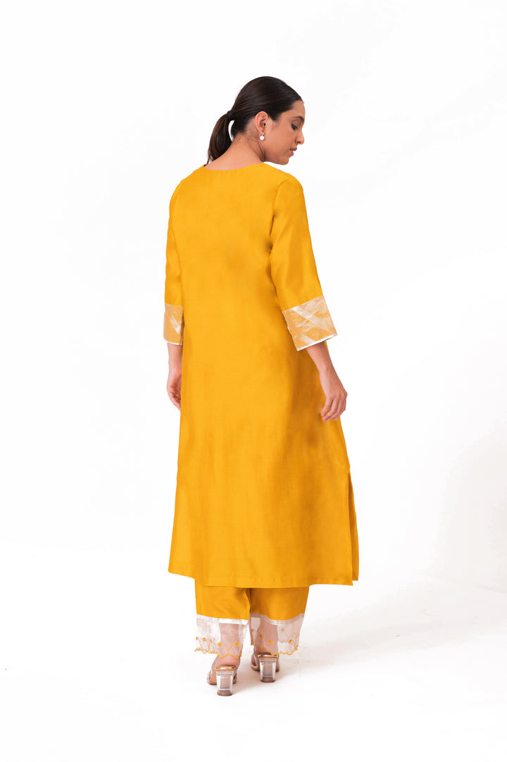 Banarasi Tissue Yoke Kurta Set