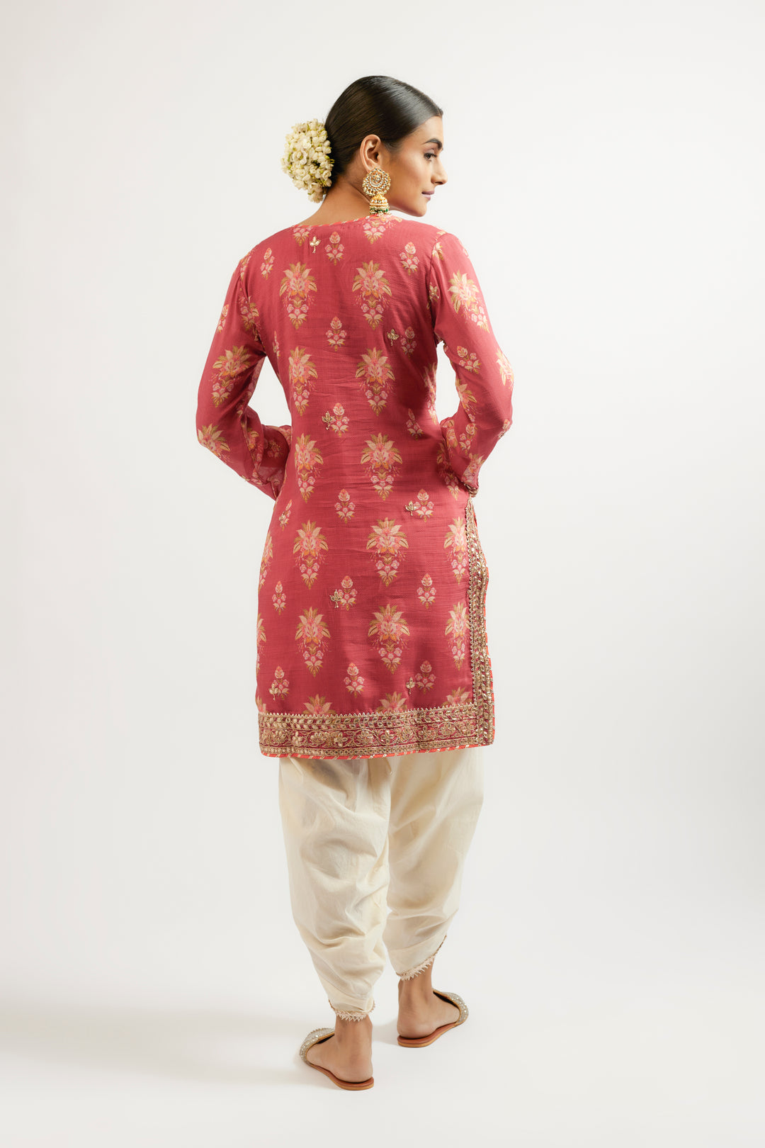 moulika dhoti set