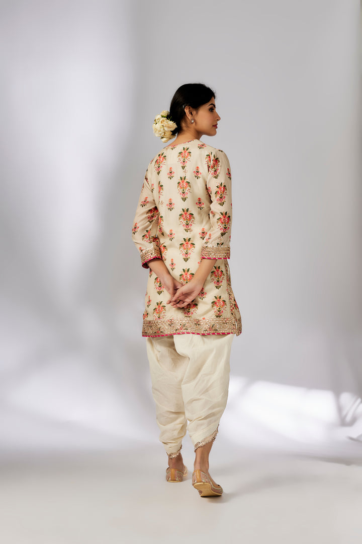 moulika dhoti set