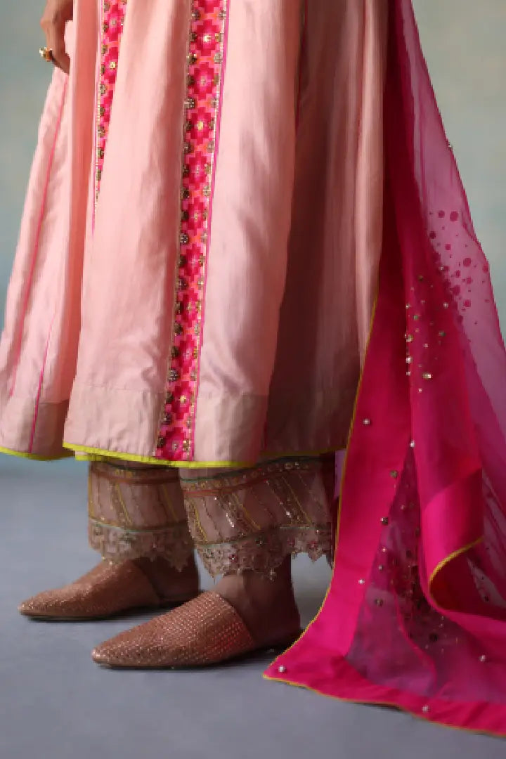 Gul Nude Pink Side Kali Side Silk Kurta Set