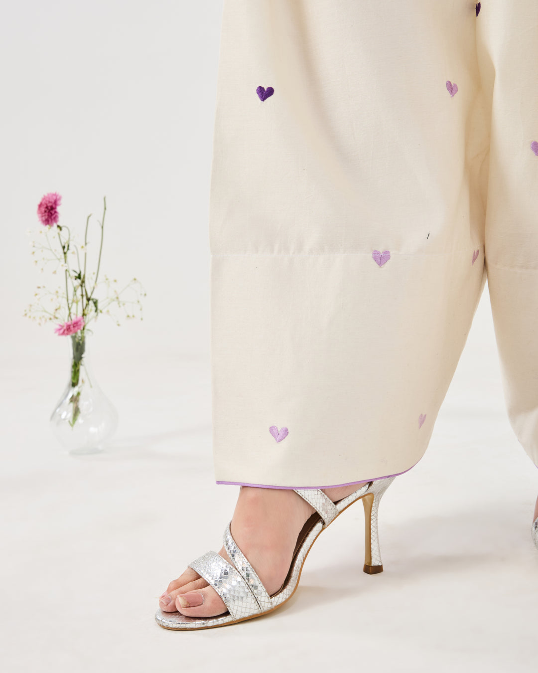 Dilzaah Solid Heart Farshi Salwar