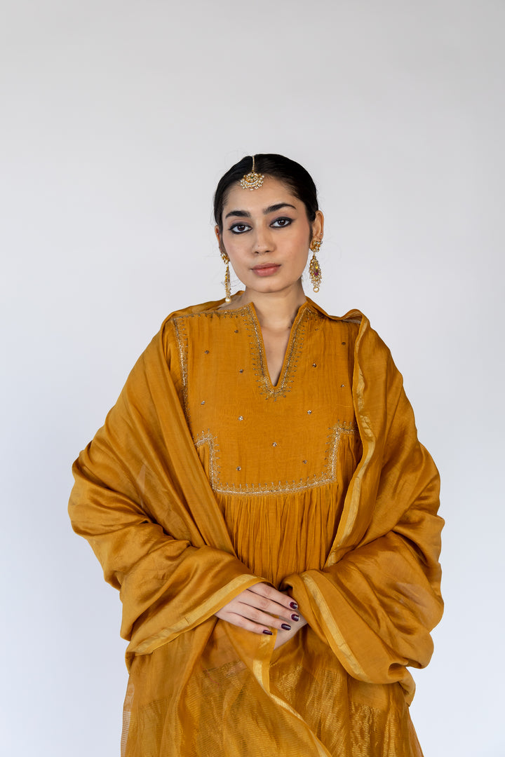 farah yoke kurta set