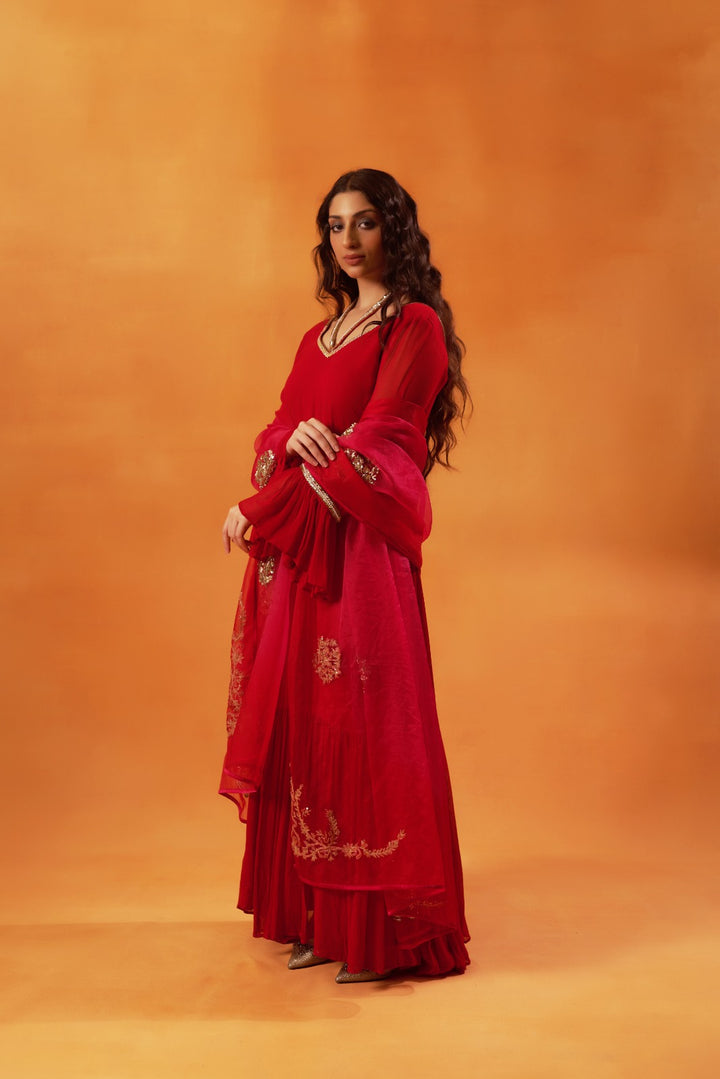 Stunning red with flared sleeves