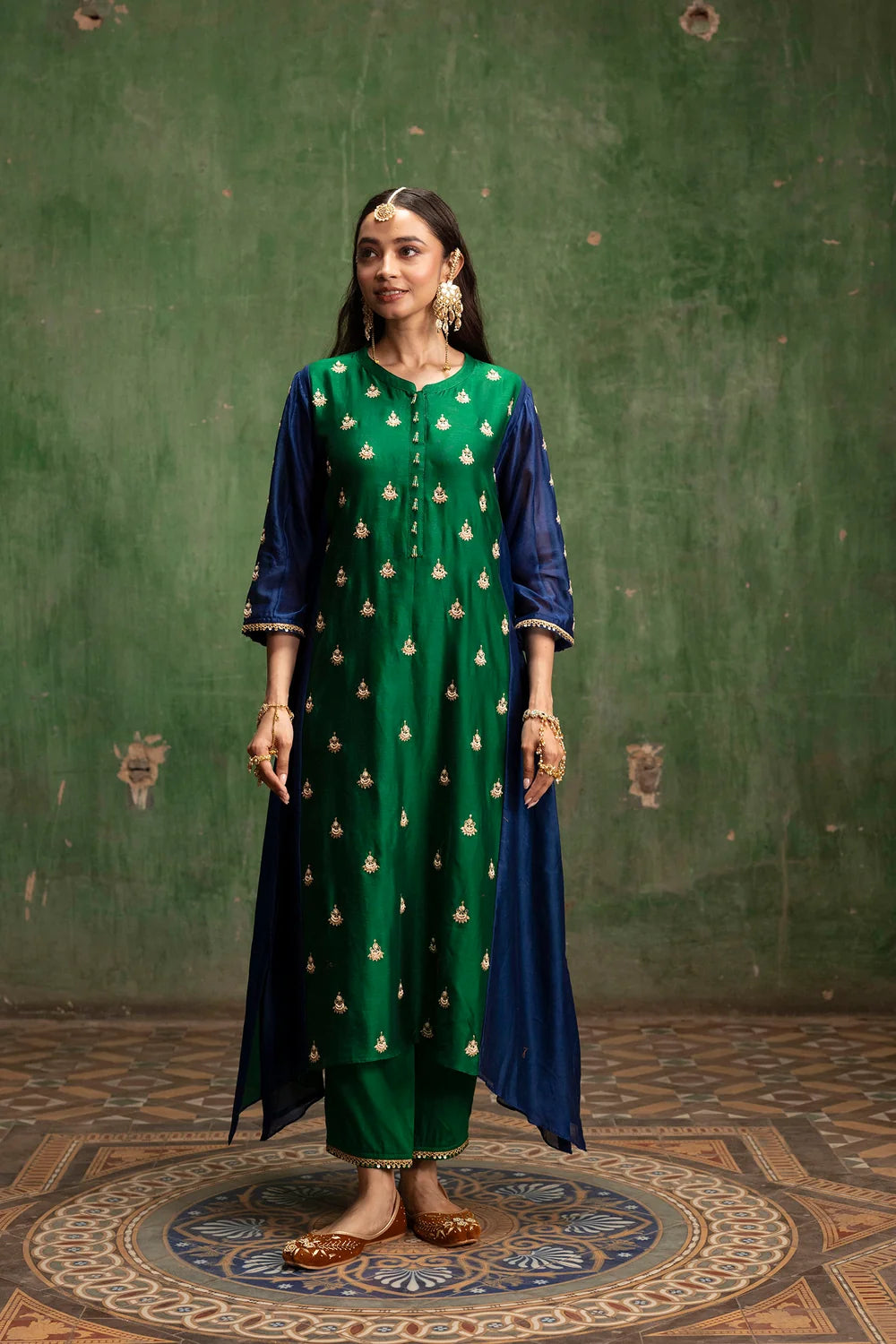 Guldaasta Silk Chanderi Aline Kurta Set in Panna