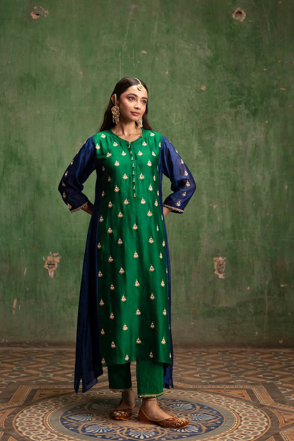 Guldaasta Silk Chanderi Aline Kurta Set in Panna