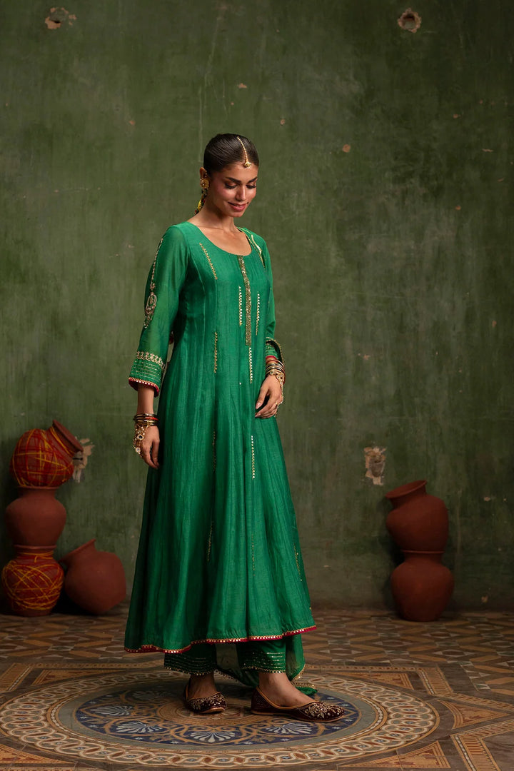 Itraati Mul Chanderi Anarkali Set in Panna