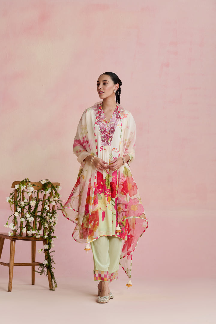 Ayla Kurta Set