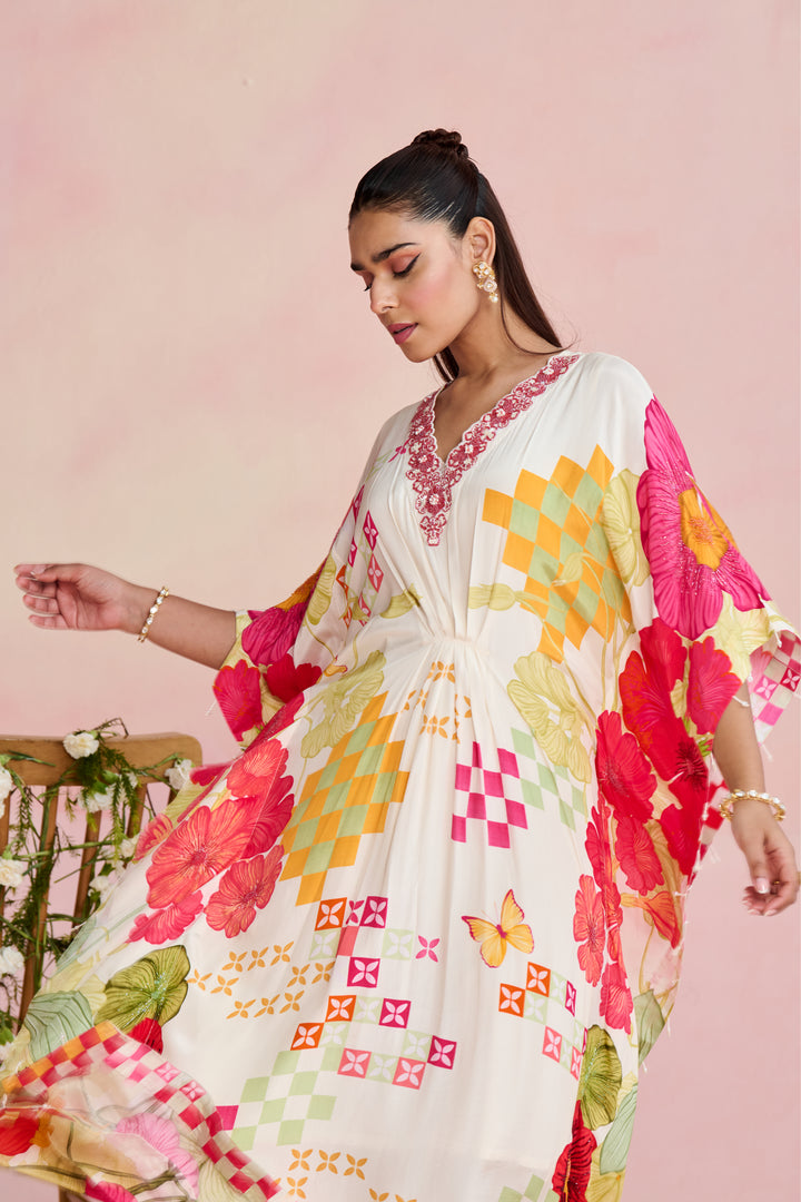 Zunaira Kaftan