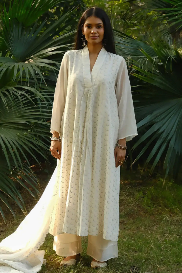 Ivory Chaand Buta Kurta Set