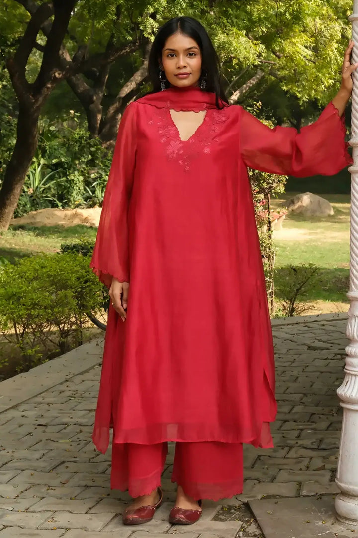 Scarlet Floral Threadwork Kurta Set