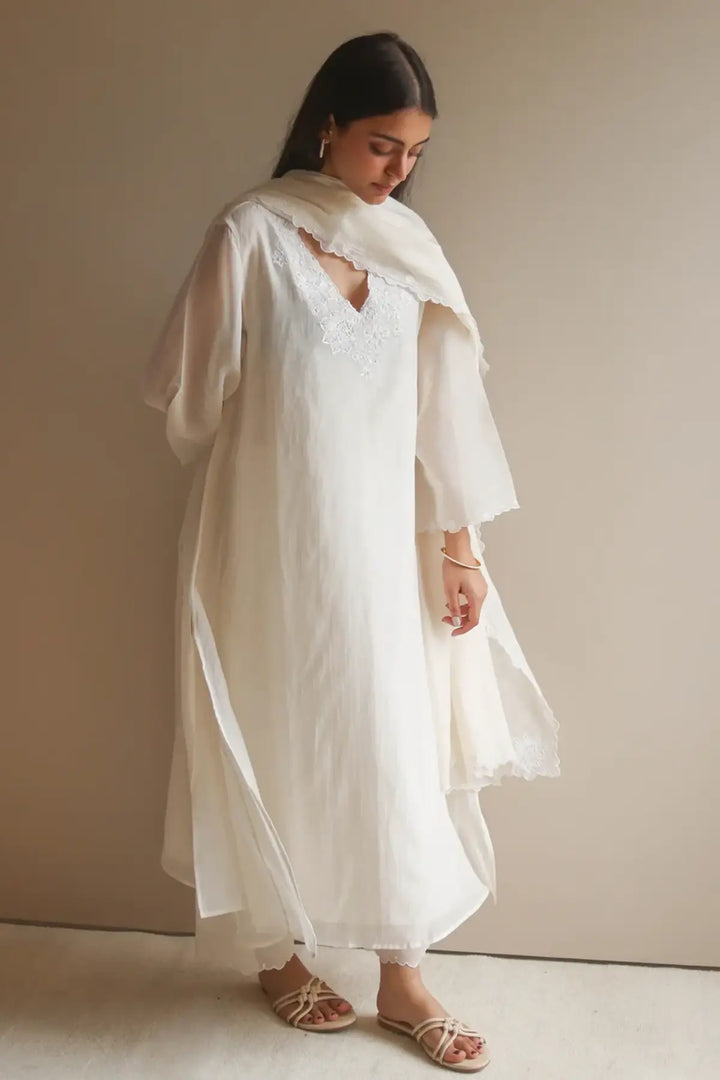 Ivory Floral Threadwork Kurta Set