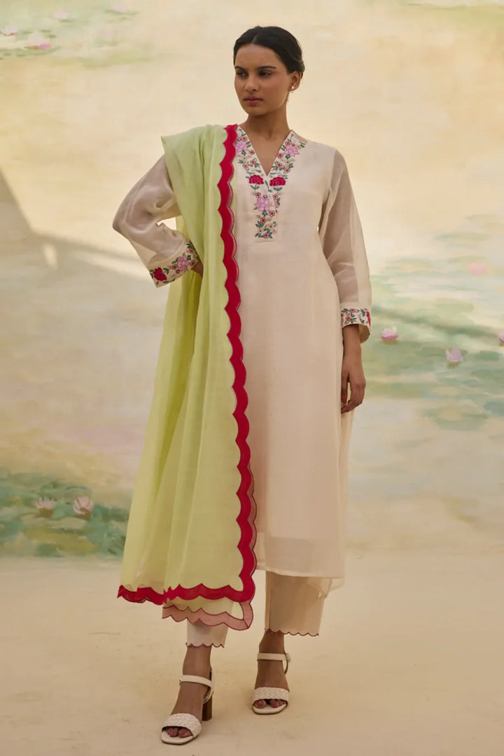 Navya Set