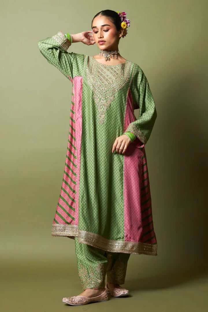 Zewara embroidered kurta set
