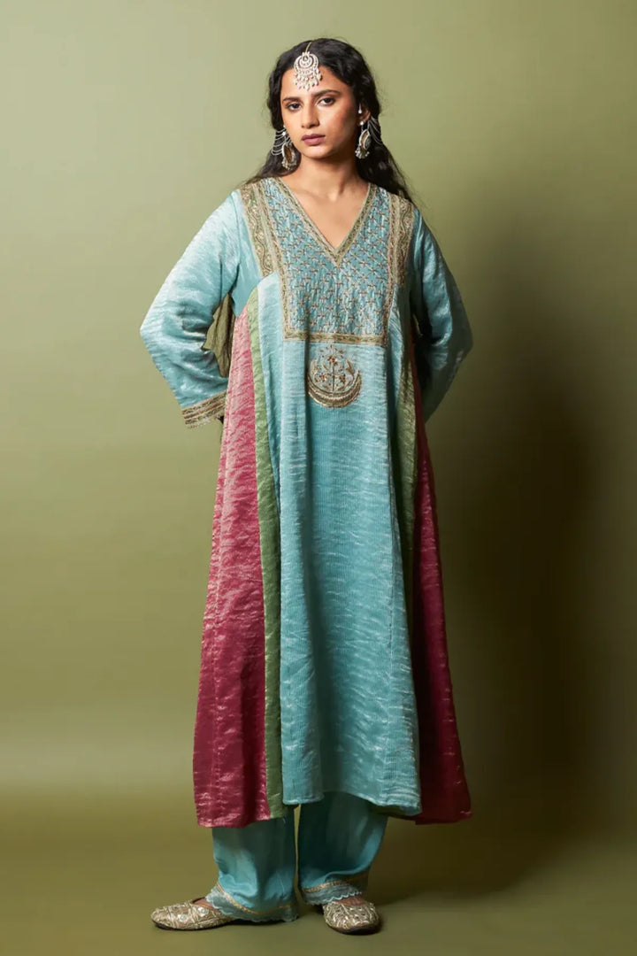 Firoza embroidered kurta set