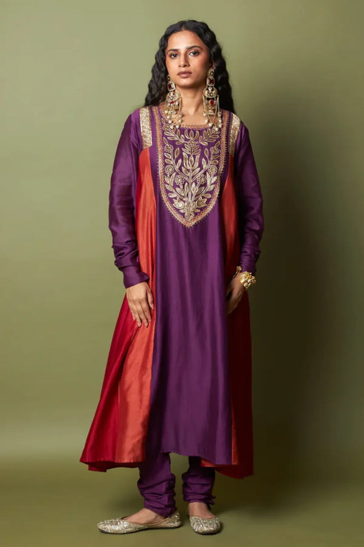 Amira embroidered kurta set