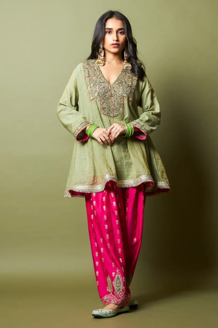 Kamalya embroidered kurta set
