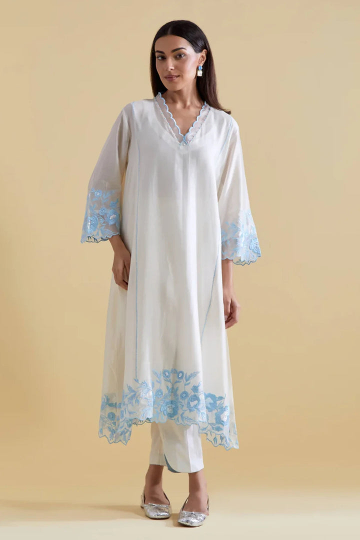 Ivory V Scallopped Neck Kurta Set with Floral Thread Embroidery in Blue