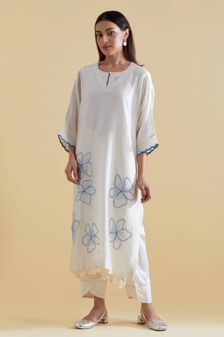 Ivory Kurta Set in Chanderi Floral Embroidery in Ivory and Blue