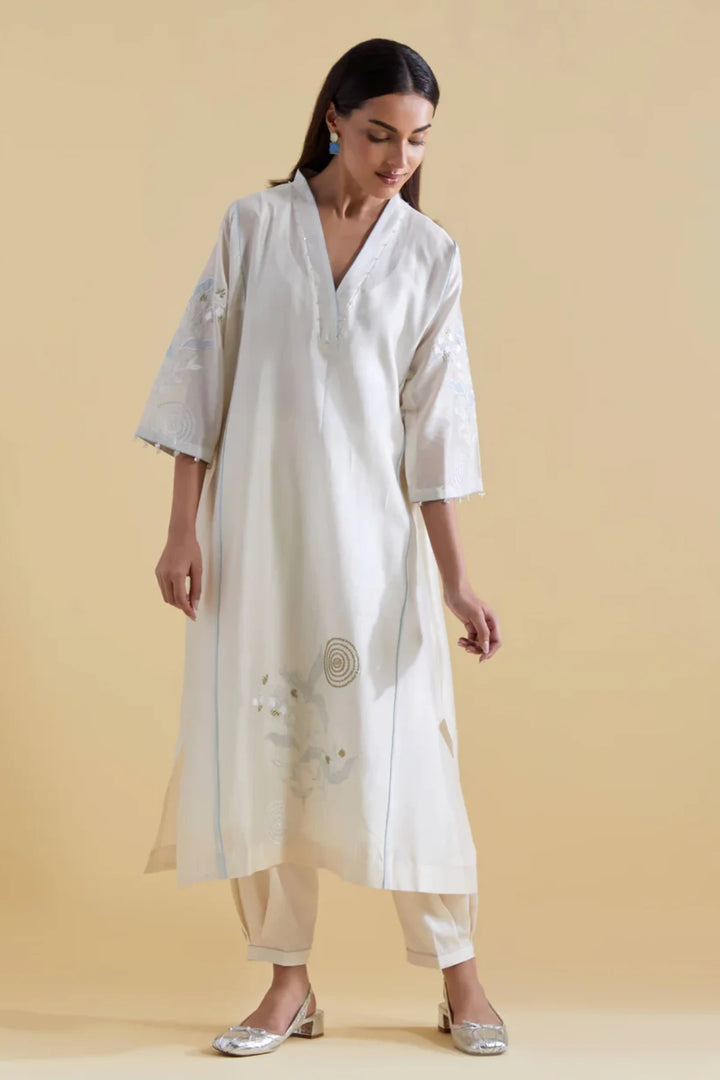 Appliquéd Organza Embroidery in Blue  on Ivory Chanderi Kurta Set