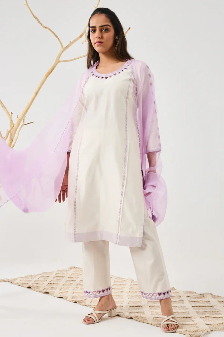 Dilzaah Cut Heart Straight suit