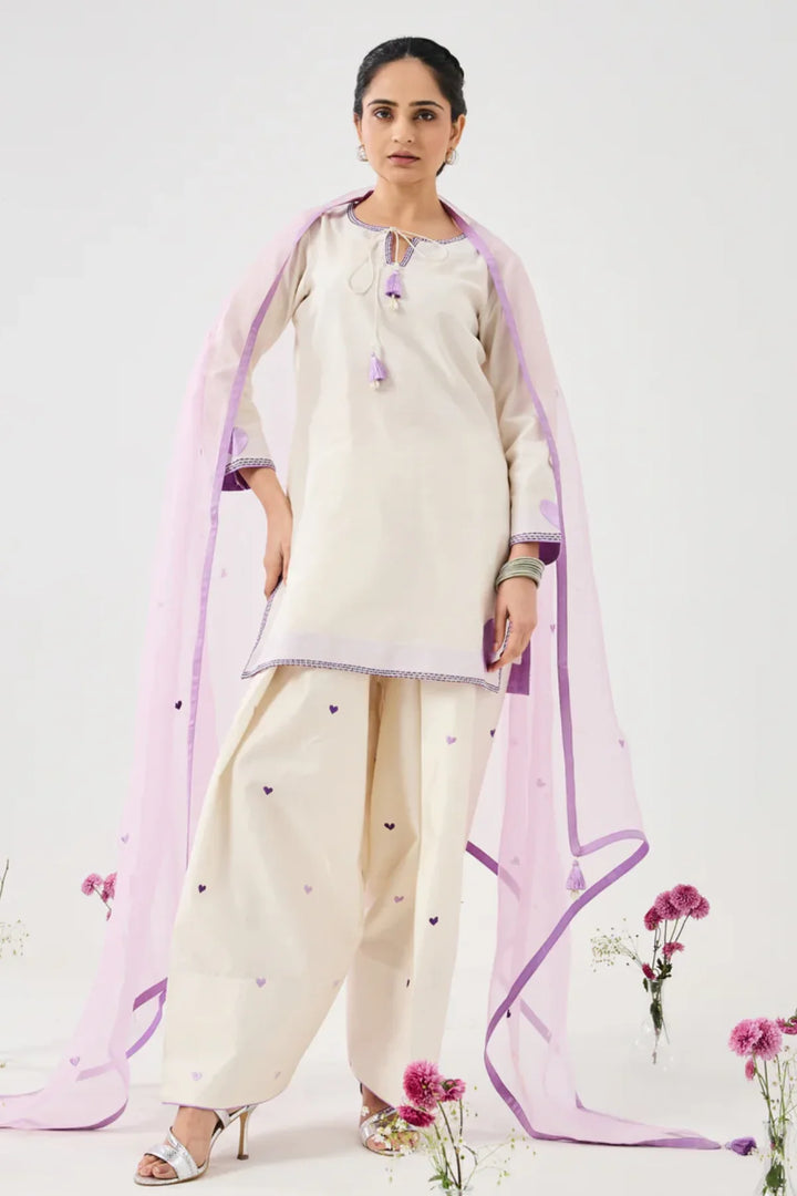 Dilzaah Solid Heart Farshi Salwar