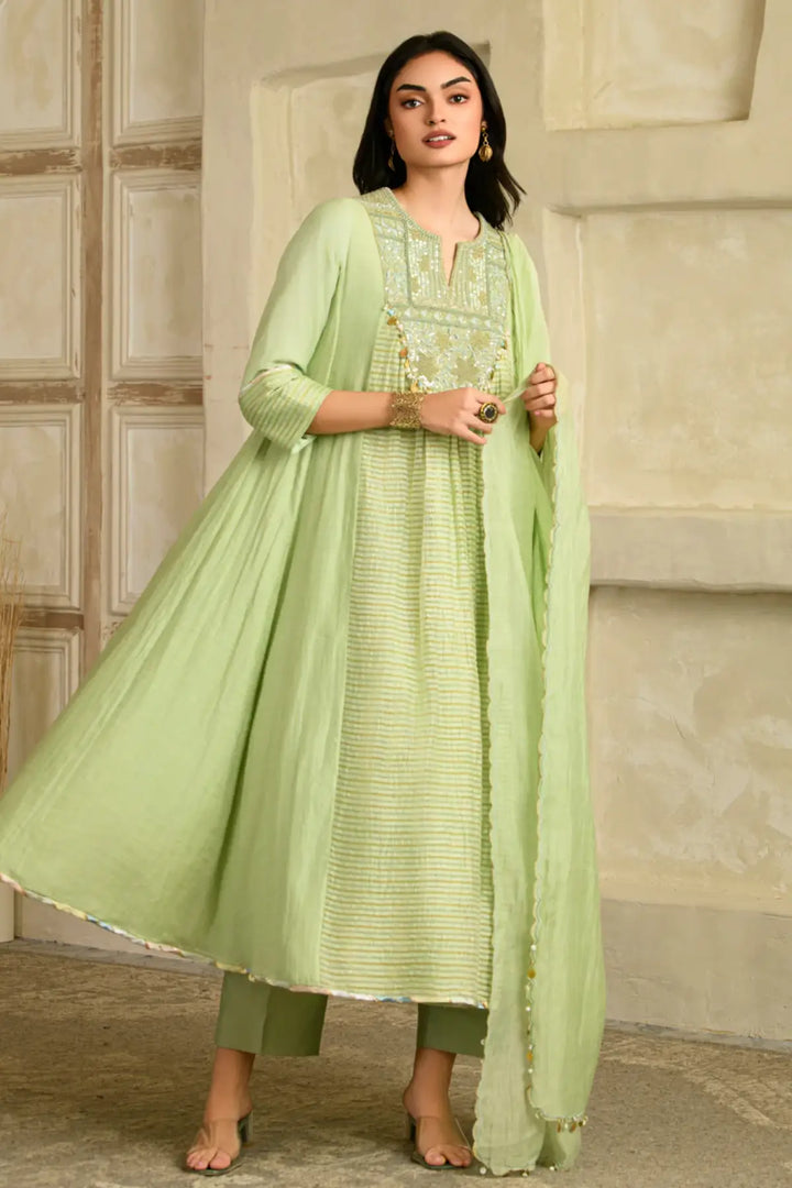 aarzoo anarkali set-pista green