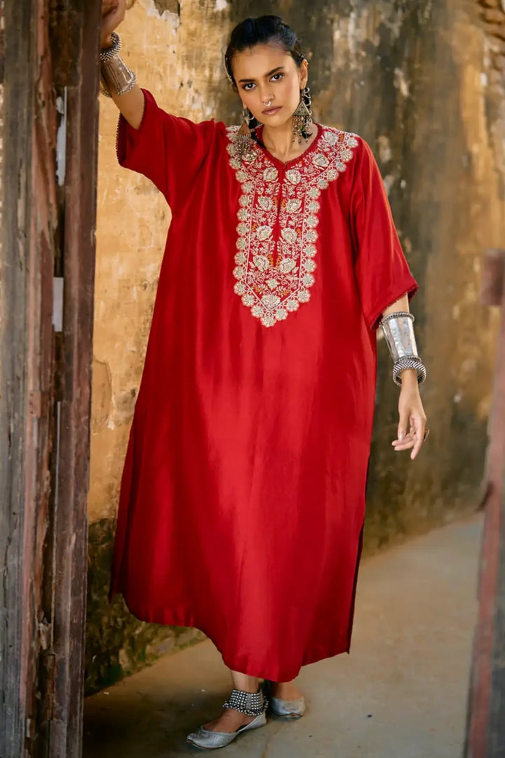 Red Kaftan