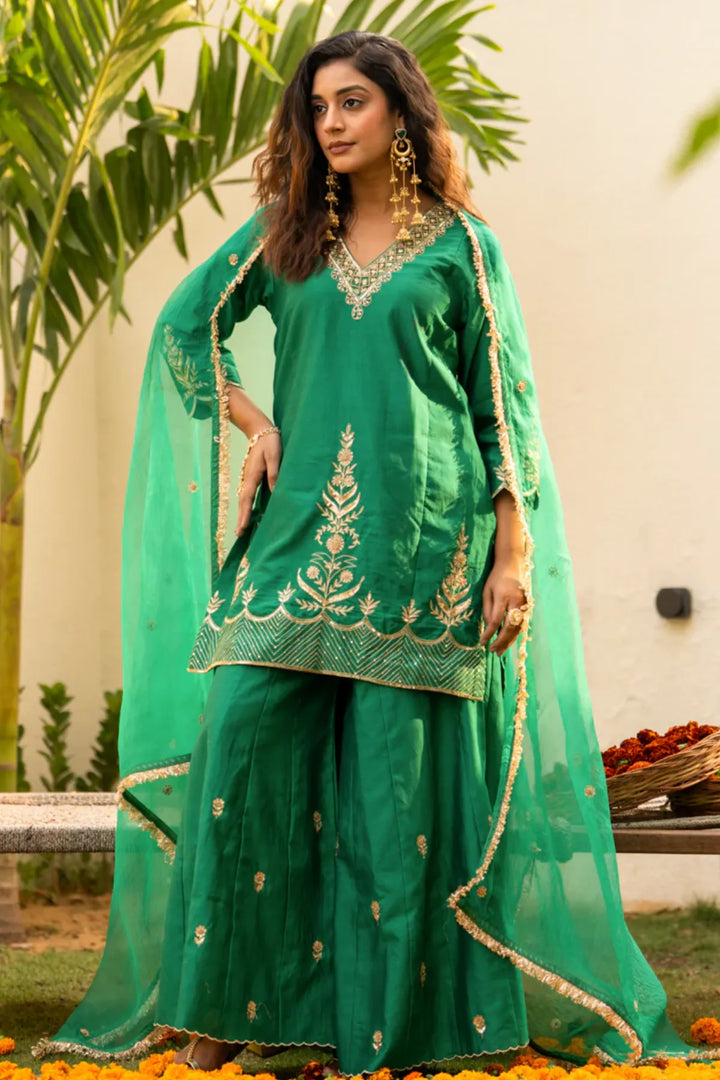 Green Boota Aari Sharara