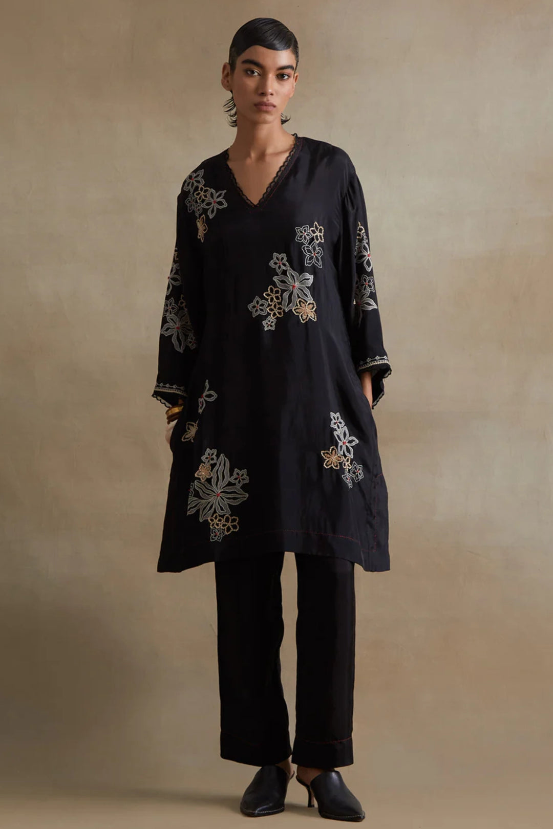 Ont552 - set - black