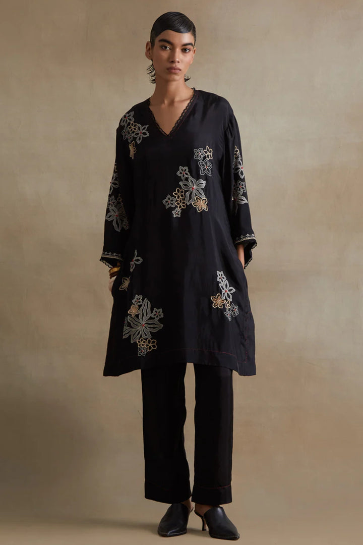 Ont552 - set - black