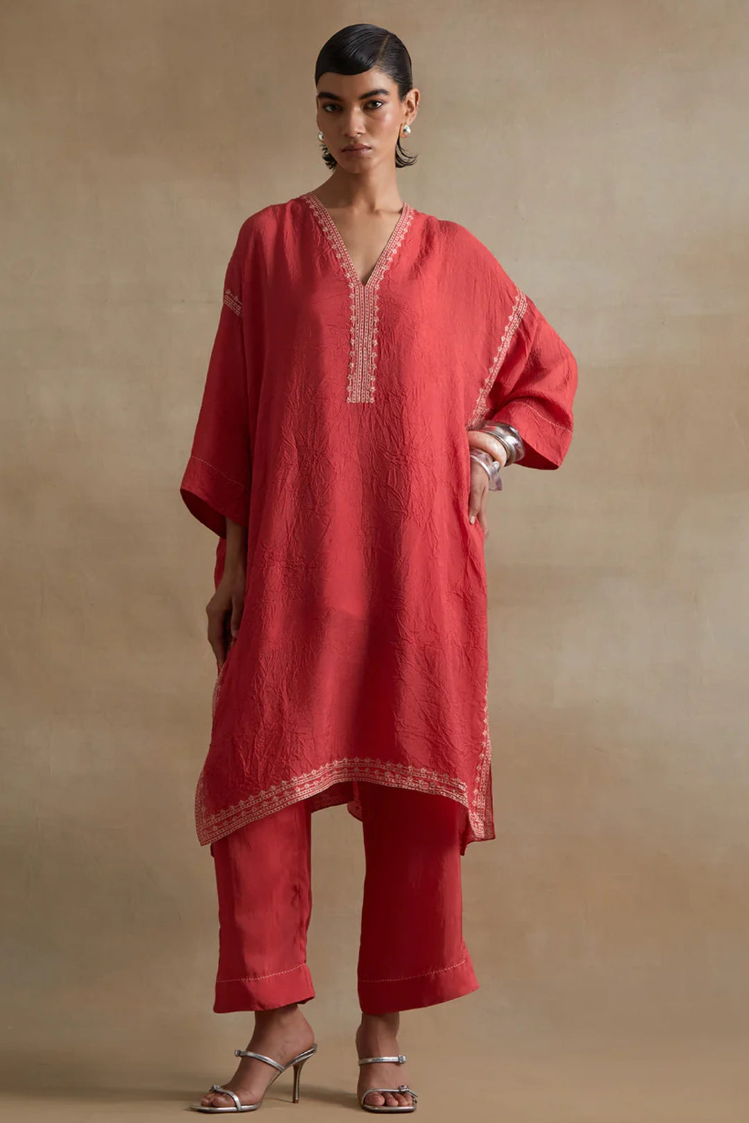 Ont554 - Set - Tomato