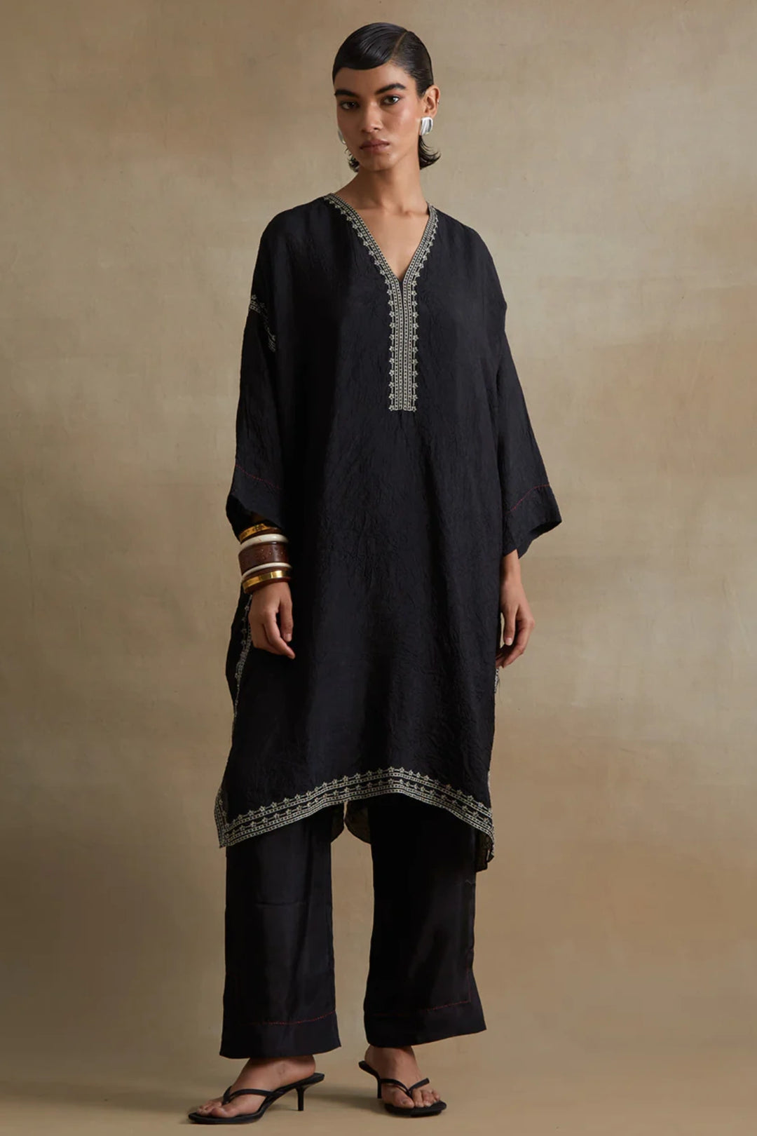 Ont554 - set - black
