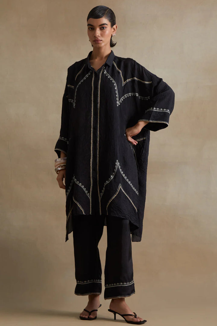 Ont556 - Set - Black