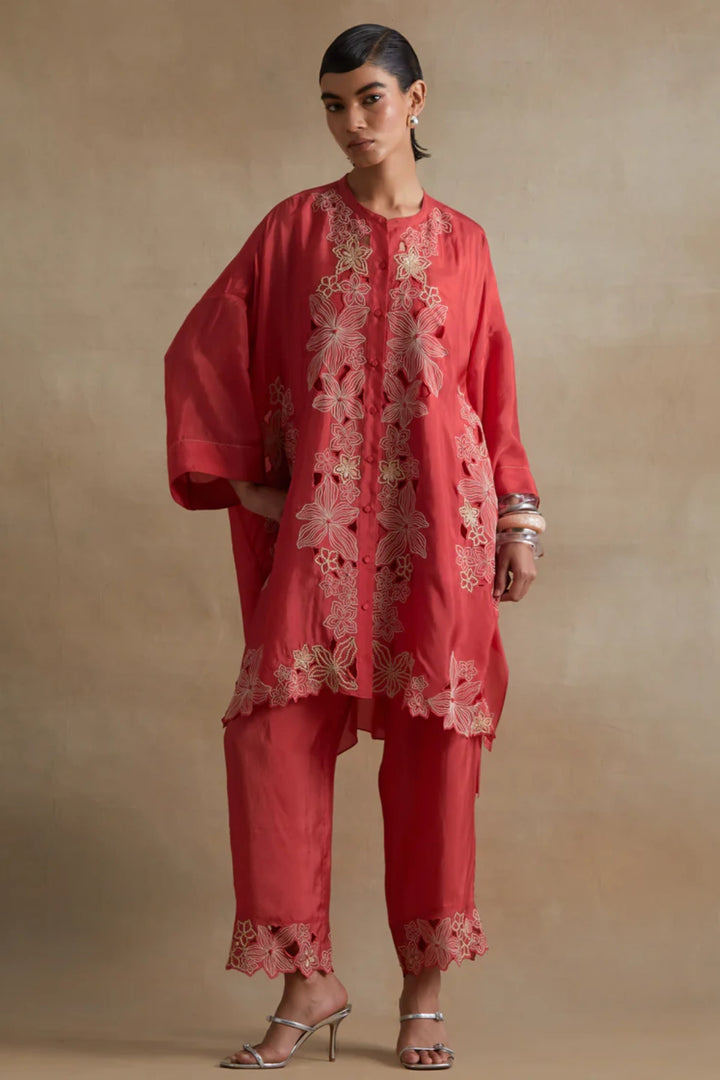 Ont558 - Set - Tomato