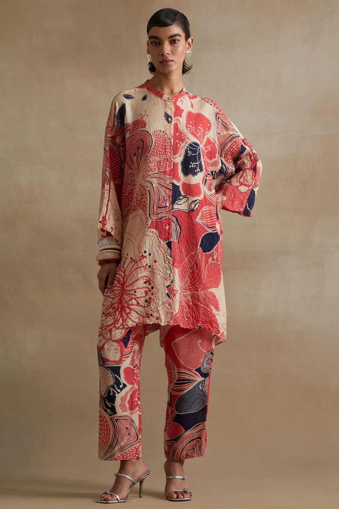 Ont561 - Set - Tomato