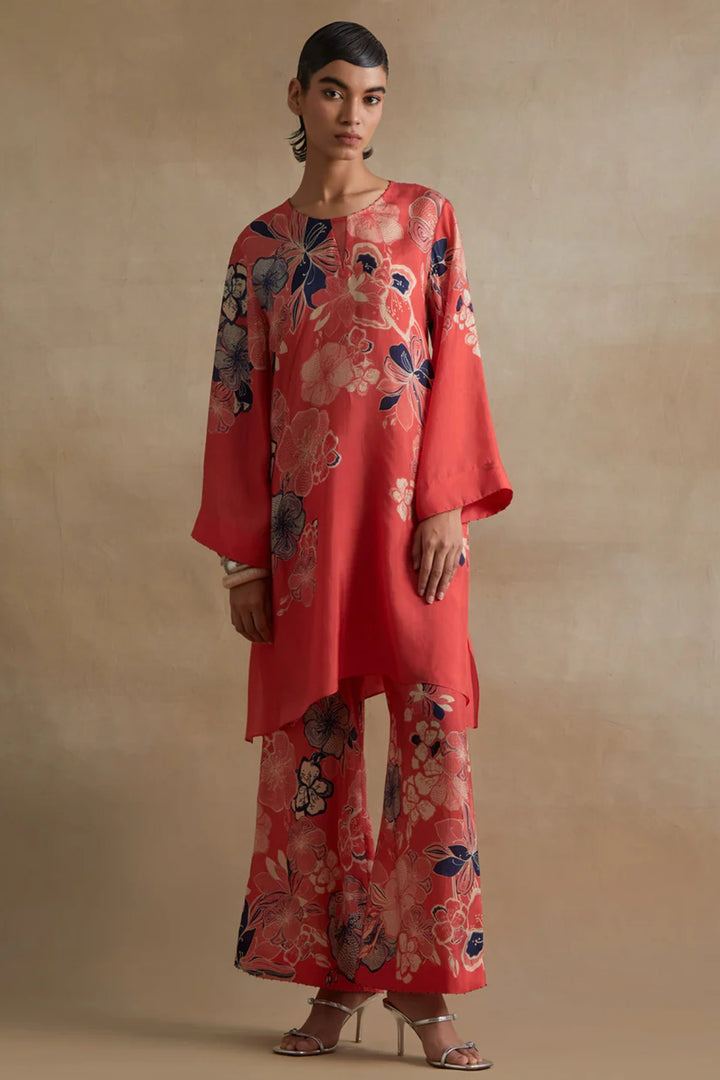Ont568 - Set - Tomato