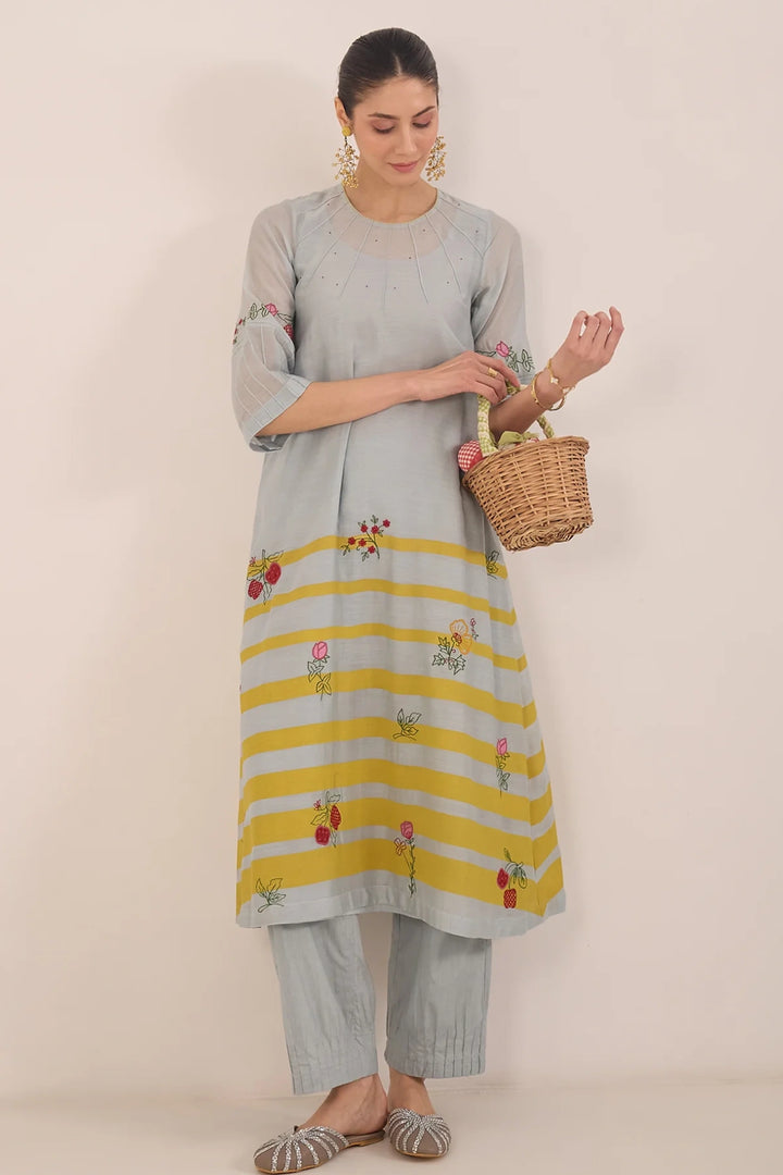 Chinar: Chanderi Floral Embroidery With Stripes Kurta Set - Powder Blue