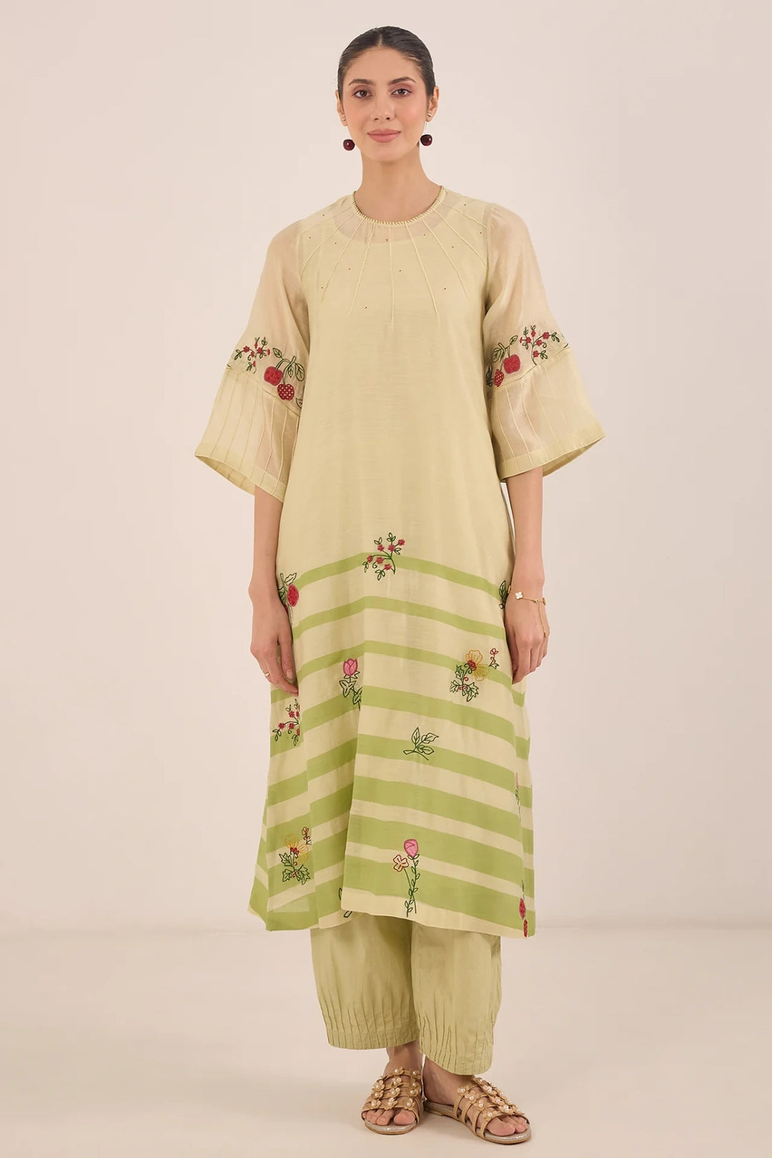 Chinar: Chanderi Floral Embroidery With Stripes Kurta Set - Green
