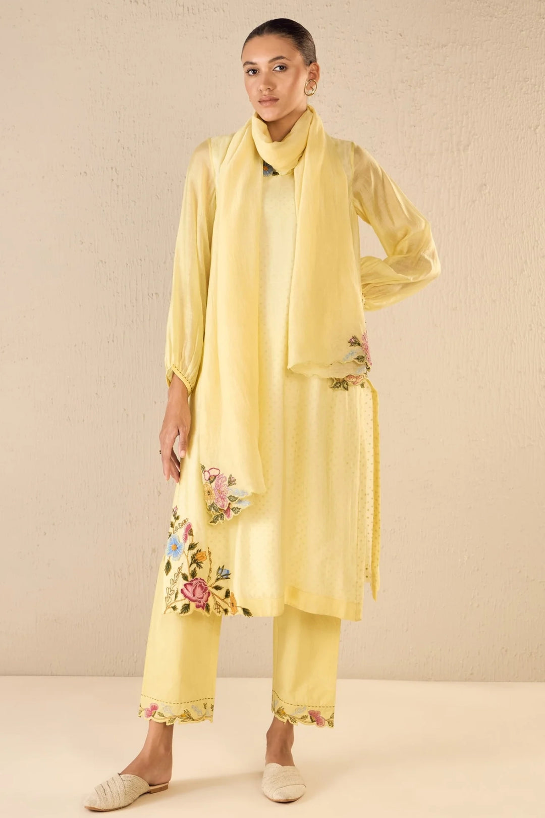 Garden Glory: Yellow Applique Floral Bunch Kurta Set