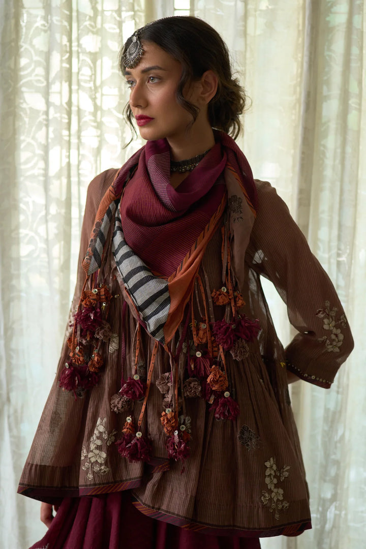 Tavi Scarf