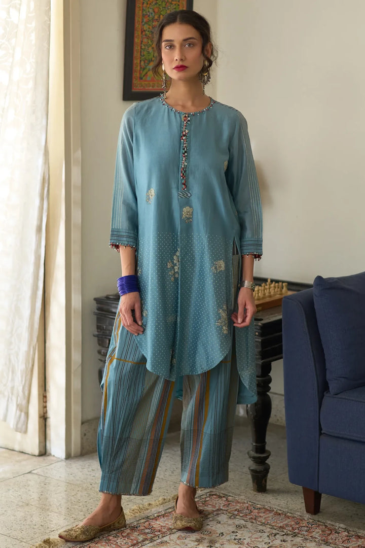Chitra Kurta