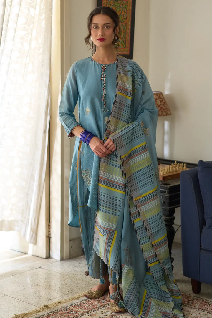 Tina Dupatta