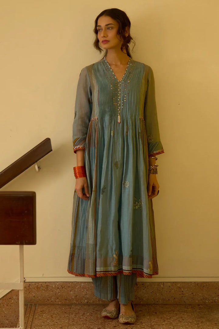 Chhaya Kurta