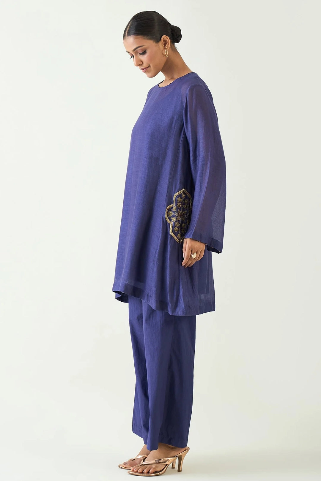 Siya: Cotton Silk Embroidered Pocket Tunic set - Purple