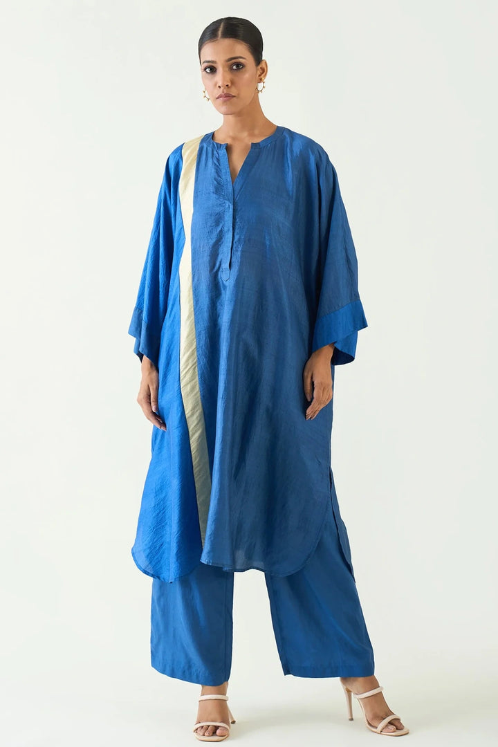 Niti: Linear Blue and Beige Long Kimono set- Blue