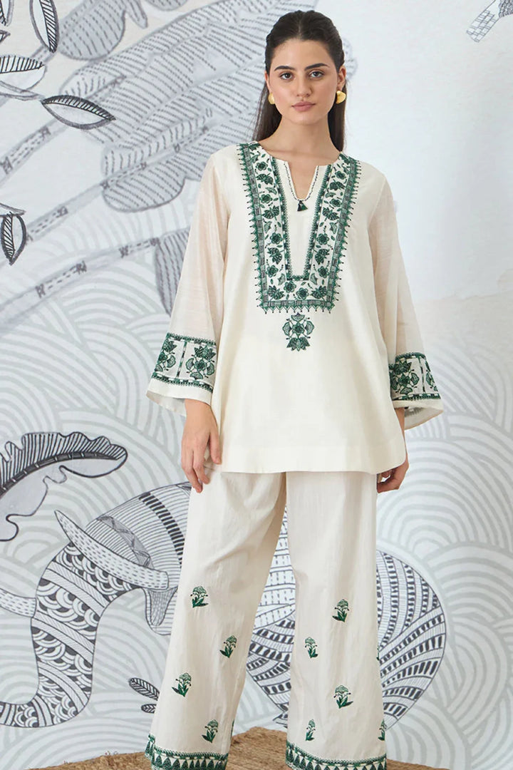 Green Yoke Embroidery Short Tunic With Pants