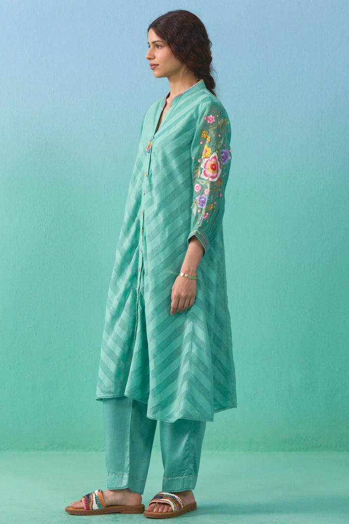 Aasma Button Down Kurta Set